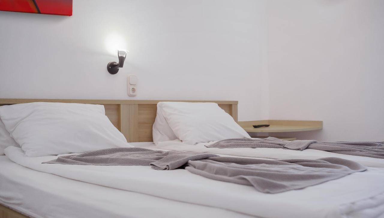Hotel Platan Zamardi Ngoại thất bức ảnh