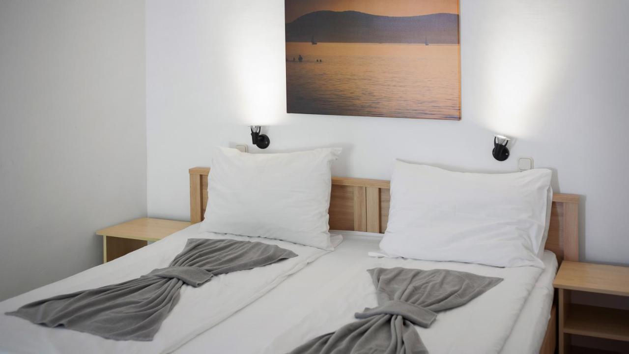 Hotel Platan Zamardi Ngoại thất bức ảnh
