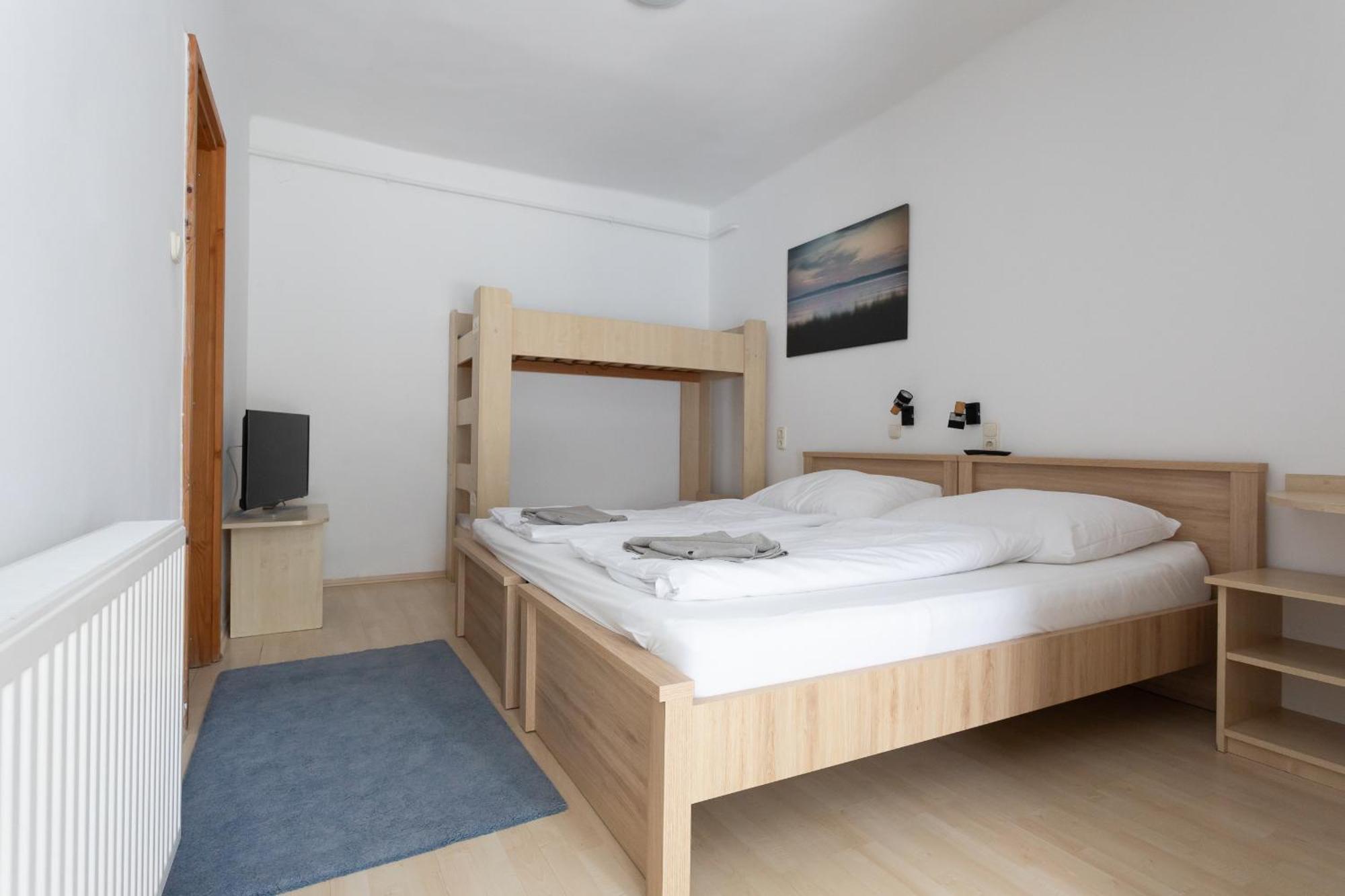 Hotel Platan Zamardi Ngoại thất bức ảnh