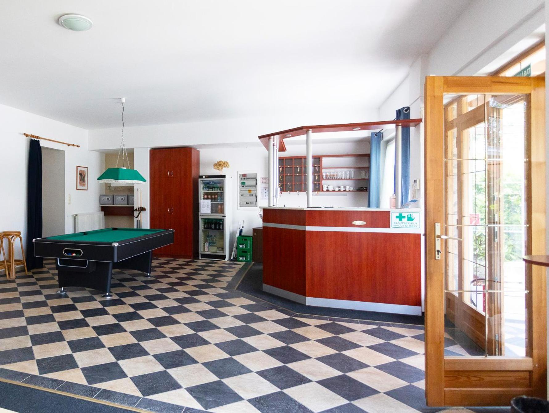 Hotel Platan Zamardi Ngoại thất bức ảnh
