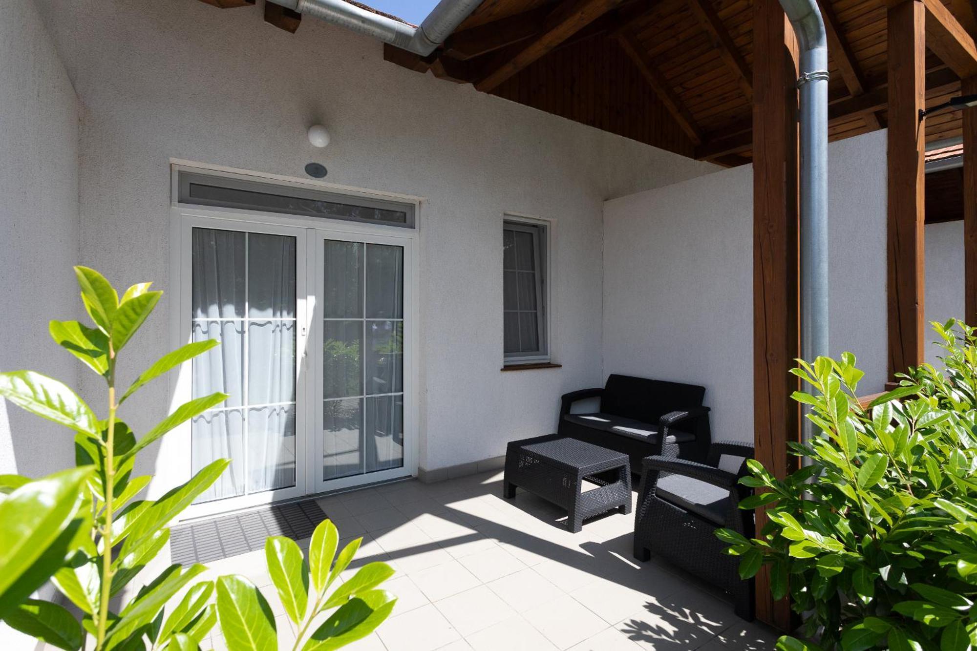 Hotel Platan Zamardi Ngoại thất bức ảnh