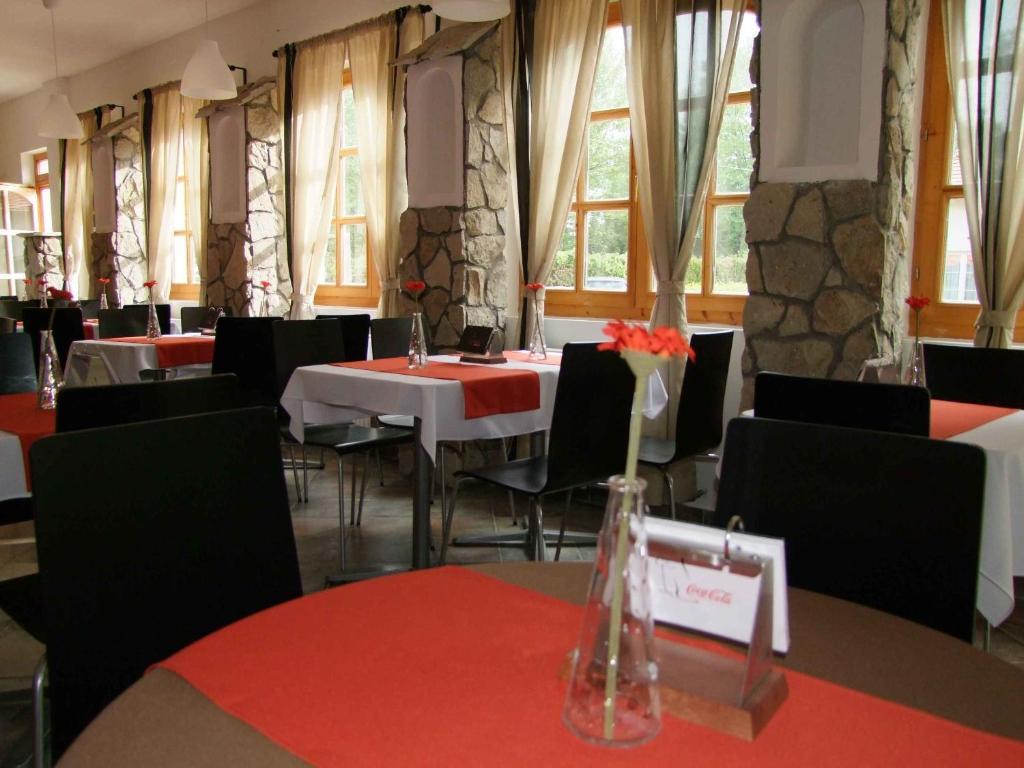 Hotel Platan Zamardi Ngoại thất bức ảnh