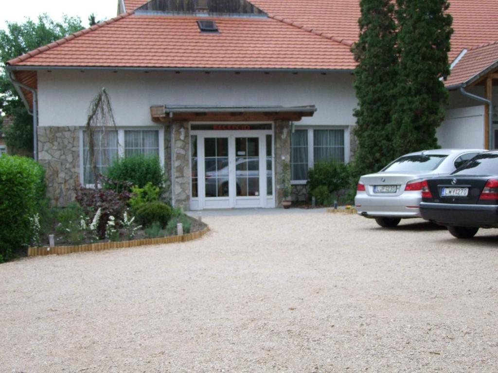 Hotel Platan Zamardi Ngoại thất bức ảnh
